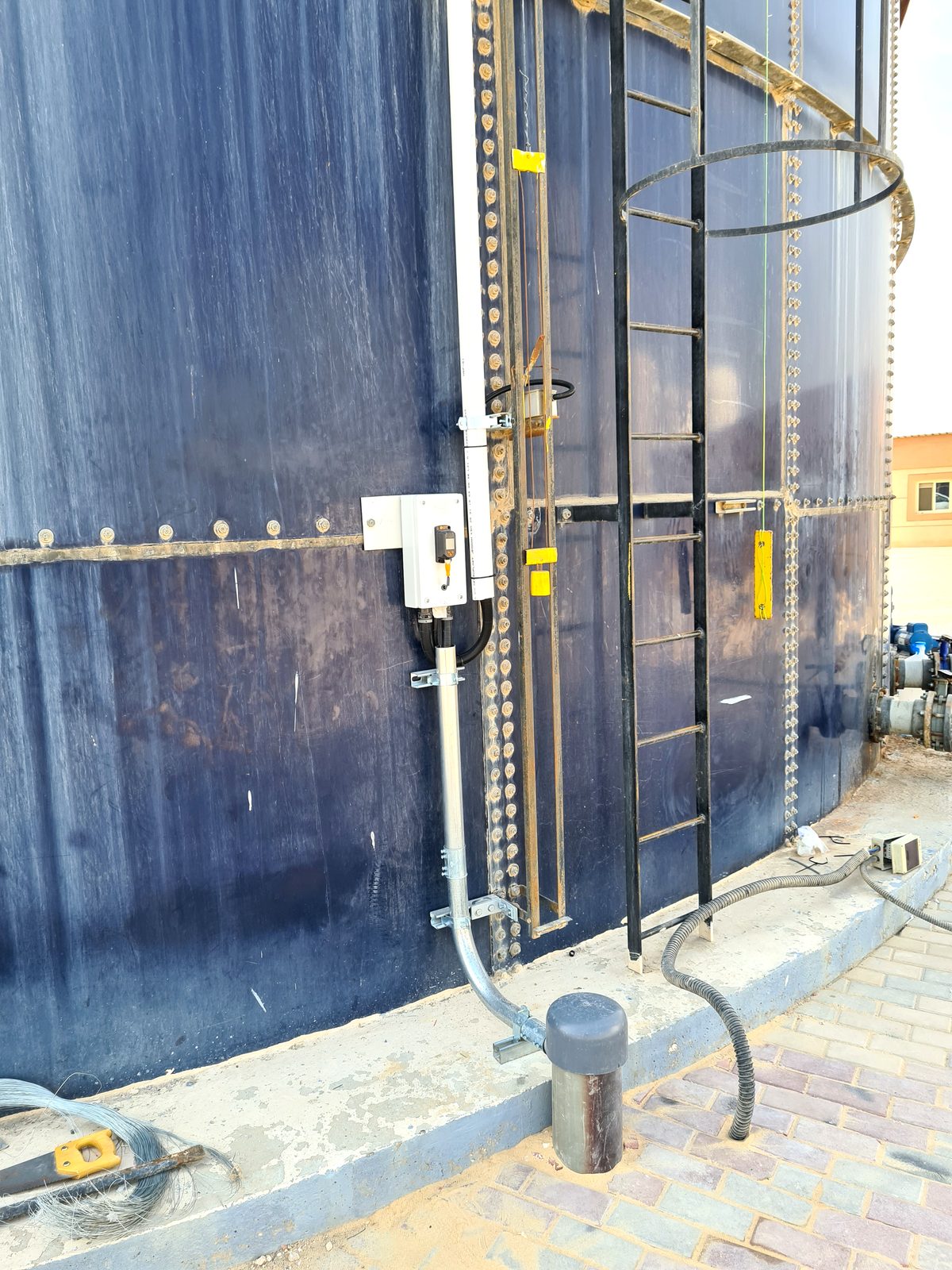 Water storage tank with level instrumentation — HIDA KSA