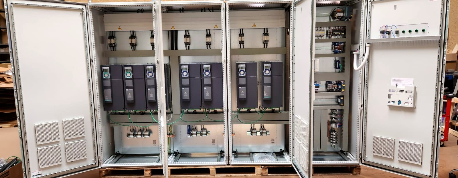 Multi-drive automation cabinets — WDM KSA